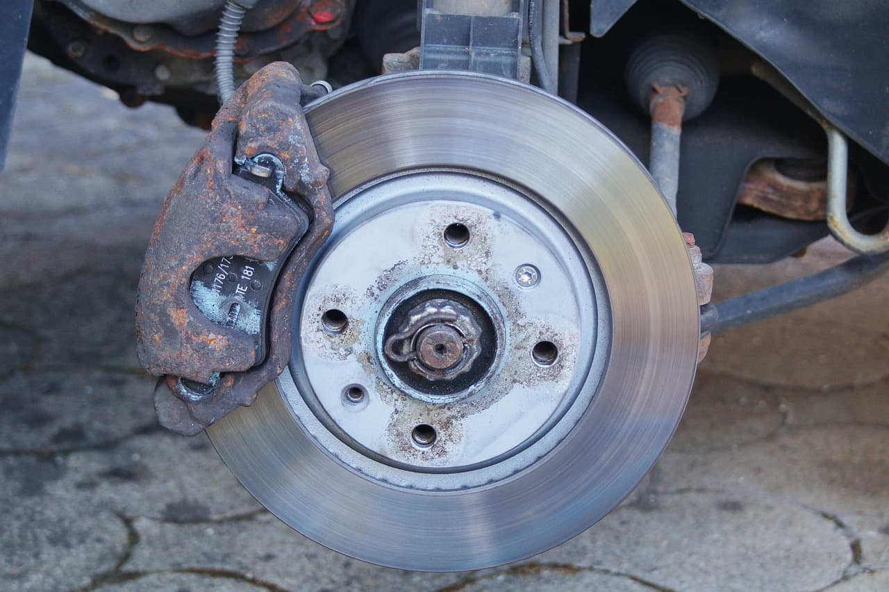 Best Brake Rotors for the GMC Acadia — Buyer's Guide