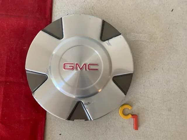 GMC Acadia Wheel Center Caps